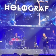 Holograf a susținut un concert incendiar, aseară, pe scena Sălii Palatului din București