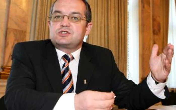 Actele prin care 9000 de bugetari rămân fără un loc de muncă, emise săptămâna viitoare