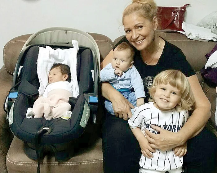 Matilda este topită după cei trei nepoţi: Miriam (o lună), Tudor (3 luni) şi Adam (2 ani şi 4 luni)