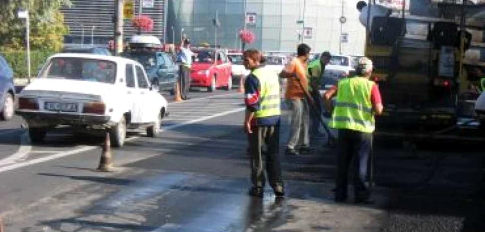 Muncitorii ADP au ieşit în strada 