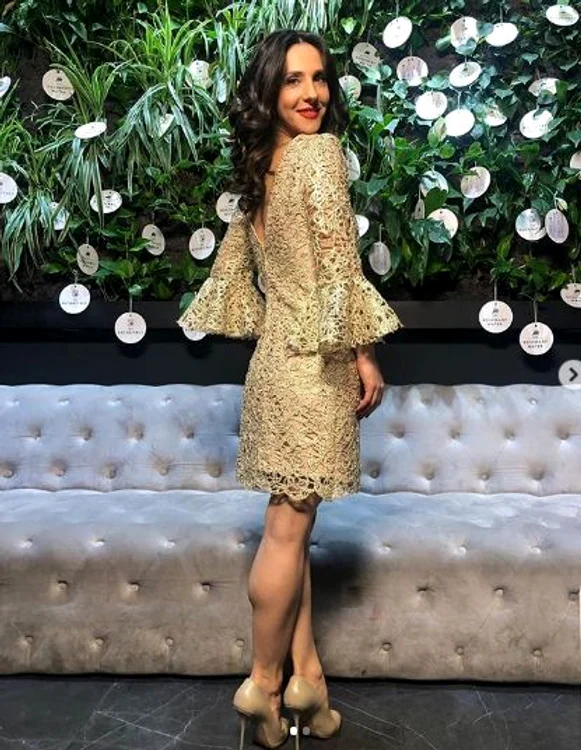 4 andreea raducan golden night jpg jpeg