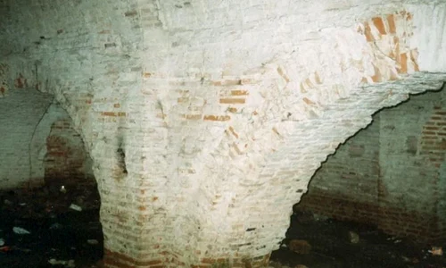 Un monument mai puţin cunoscut   Curtea boierească de la Văcăreşti jpeg