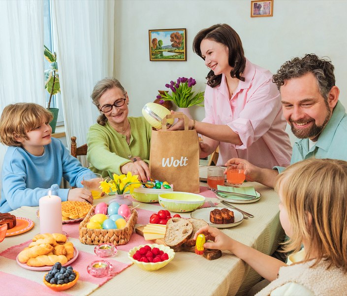 Cu Wolt, Paștele începe fără cozi și fără drumuri. Cumpărăturile vin la tine, cu un voucher în plus