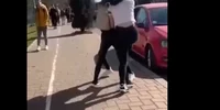 eleve se bat jpg