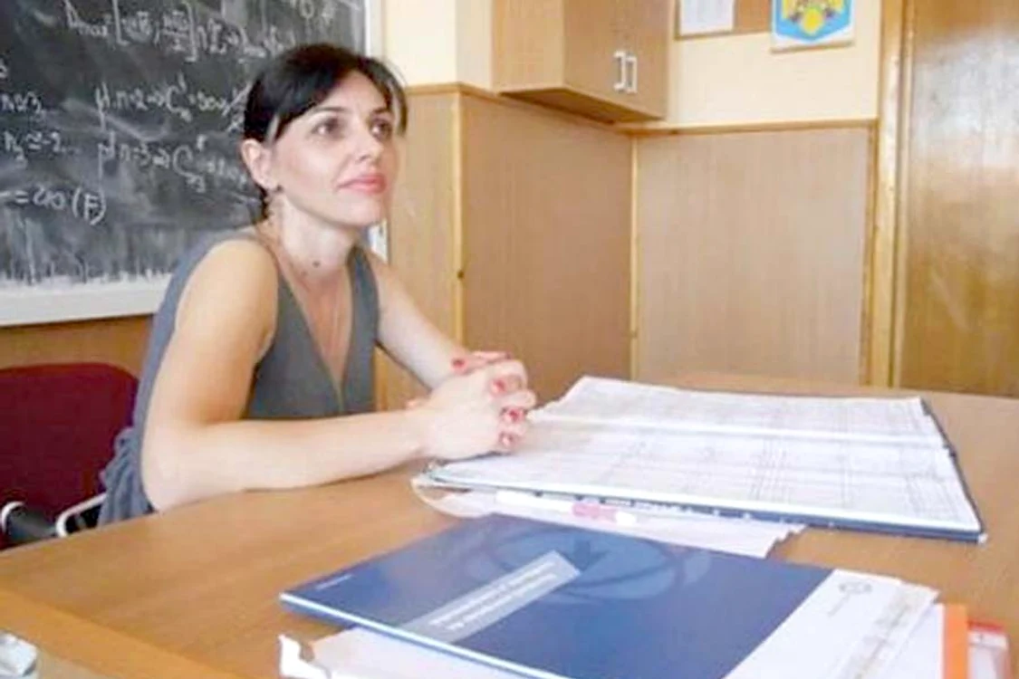 Concubinul se ocupa de plasarea fetelor