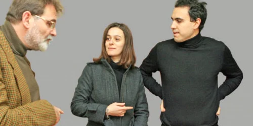 Florin Bican (stânga), împreună cu traducătorii Elvira Anania şi Aronne Mapelli