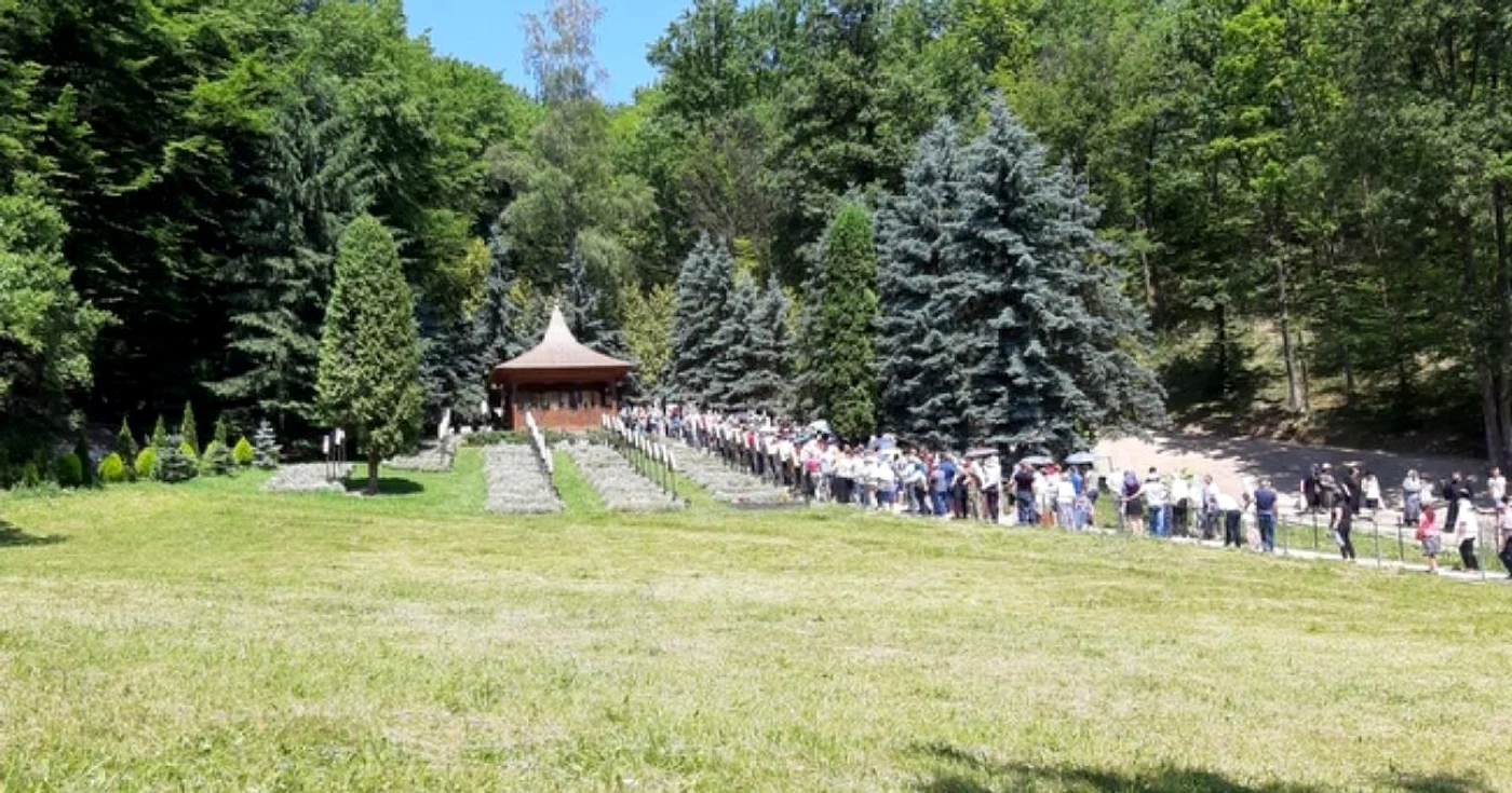 manastirea prislop foto daniel guta adevarul