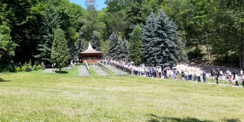 manastirea prislop foto daniel guta adevarul