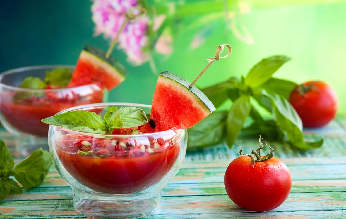 
    Reţeta gazpacho de pepene şi roşii  