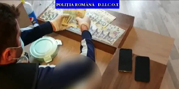 percheziţii traficanti de droguri foto ijp