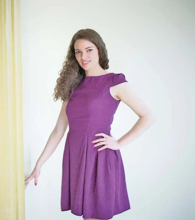 Georgiana a absolvit cu brio Colegiul Naţional «Ecaterina Teodoroiu» din Târgu-Jiu, unde nici un elev n-a picat examenul