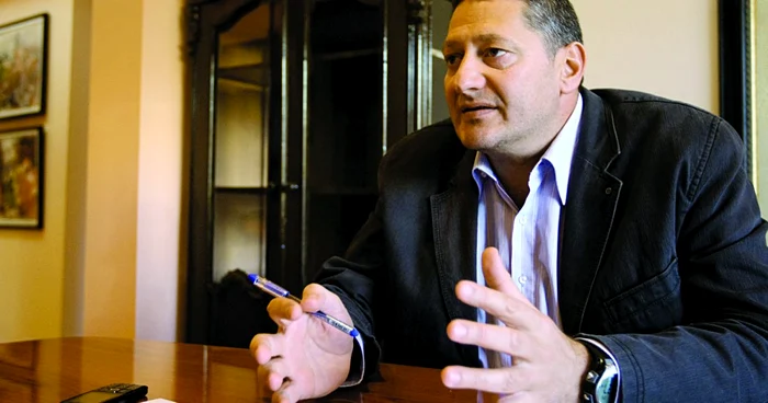 Tiberiu Duma a investit în ideea de a-i scăpa pe timişoreni de grija actelor vechi