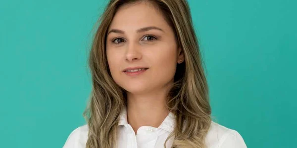 Medicul Madalina Raducanu