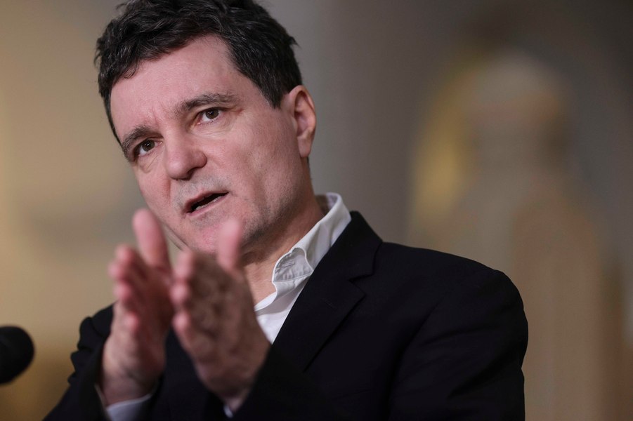 Nicușor Dan, iritat când este întrebat de „boții” de pe rețelele sociale. Cum explică folosirea mașinii primăriei în campania electorală