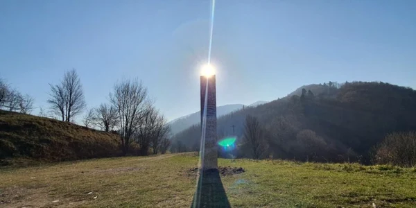 monolit soare ziarpiatraneam