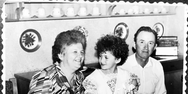 Violeta Cuc povesteşte cum se chinuiau bunicii ei să o înveţe limba română FOTO Arhiva personală