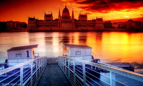 Culorile unei dimineți în Budapesta jpeg