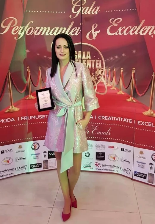 Simona Muscă, premiată pentru proiectul Vanilla Elephant