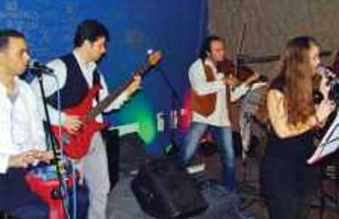 Trupa Karibe-Balkanika va susţine un concert în noaptea de Anul Nou la un club din Cluj Napoca