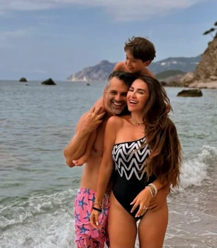 Roxana Blagu, cu soțul și fiul în vacanță foto: Instagram
