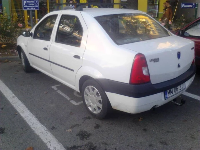 Parcările persoanelor cu dizabilităţi sunt adesea ocupate de şoferii indisciplinaţi Foto: facebook