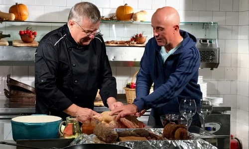 Mugur Mihaescu Mircea Dinescu Politica si delicateturi (1) jpeg