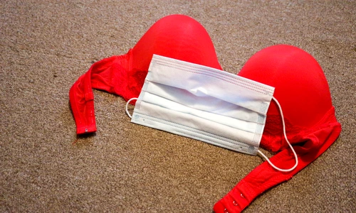 1 sutien si masca jpg jpeg