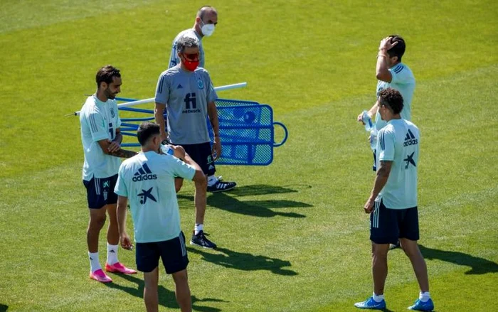 Mai mulți jucători spanioli sunt ținuți în rezervă și se antrenează separat de lotul de la EuroFOTO: EPA