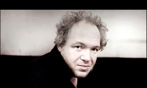 „Teama de Orient ca sursă a răului nu este validă“ – interviu cu Mathias ENARD jpeg