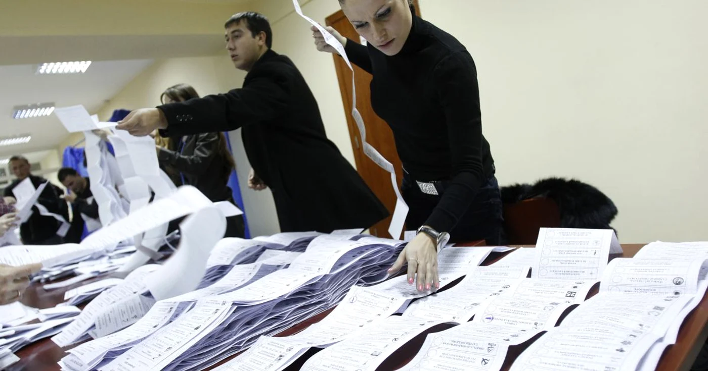 Tirajul buletinelor de vot a fost făcut public. FOTO Arhivă Adevărul