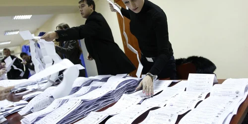În Moldova se numără din nou voturile. De rezultatul parlamentarelor depinde nu numai viitorul ţării, ci şi succesul Parteneriatului Estic