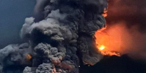 eruptie vulcan jpg