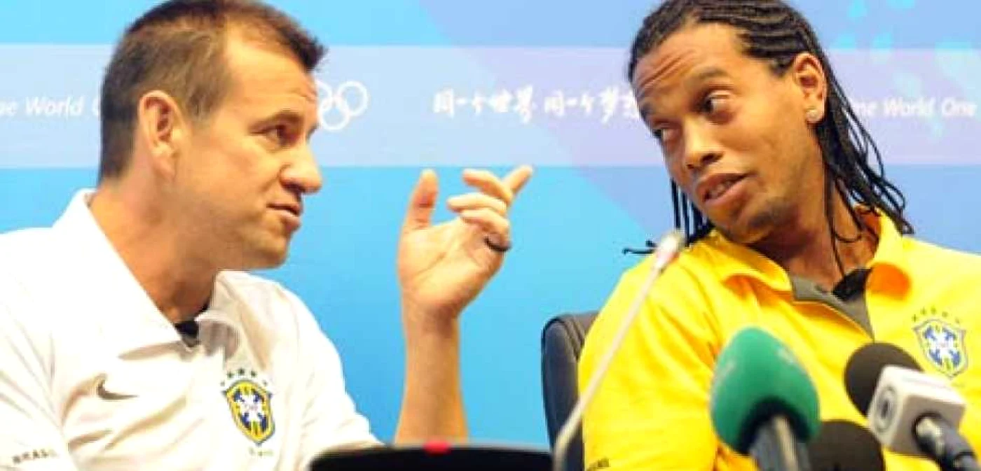 Ronaldinho are şanse mici să evolueze la CM din 2010
