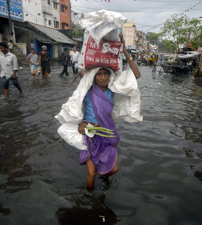 Ciclonul Laila din India