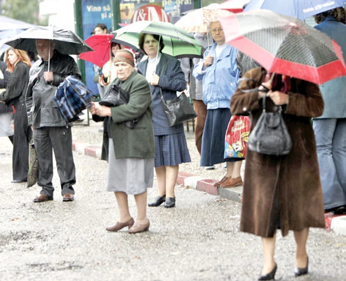 
    Ploile nu încetează  