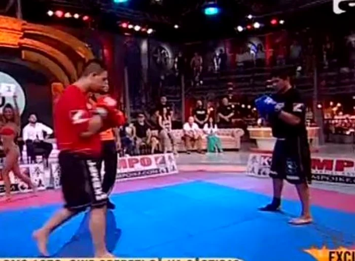 Ogică a câștigat luptafoto: captură video „Un Show Păcătos”