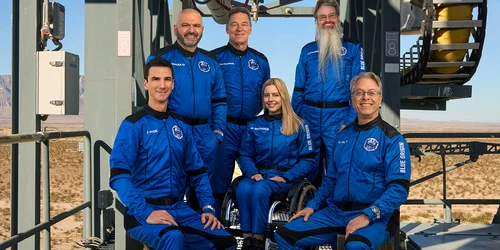 O femeie de 33 de ani din Germania a devenit prima persoană aflată în scaun cu rotile care a ajuns în spațiu FOTO X/@blueorigin