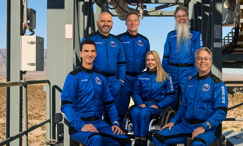 O femeie de 33 de ani din Germania a devenit prima persoană aflată în scaun cu rotile care a ajuns în spațiu FOTO X/@blueorigin
