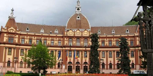 Consiliul Judeţean a primit doar 4