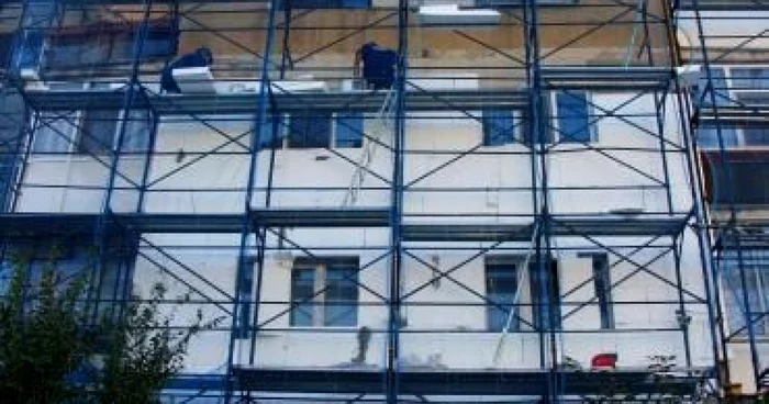 Hunedoara: Subvenţiile pentru reabilitarea termică a blocurilor nu au mai ajuns la hunedoreni