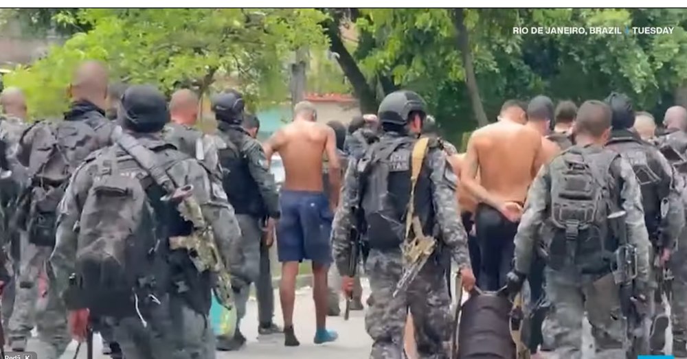  Război total în Brazilia, între poliție și bandele de traficanți de droguri: peste 60 de morți, inclusiv polițiști, în urma unui raid