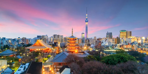 Tokyo FOTO Shutterstock 