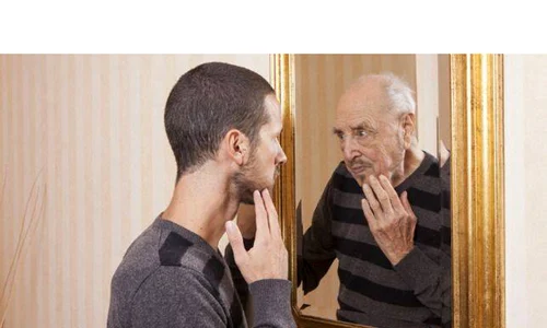 Fantoma din baie care ne dă palpitații jpeg