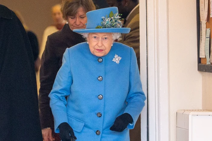 
    Regina Elisabeta a-II-a  