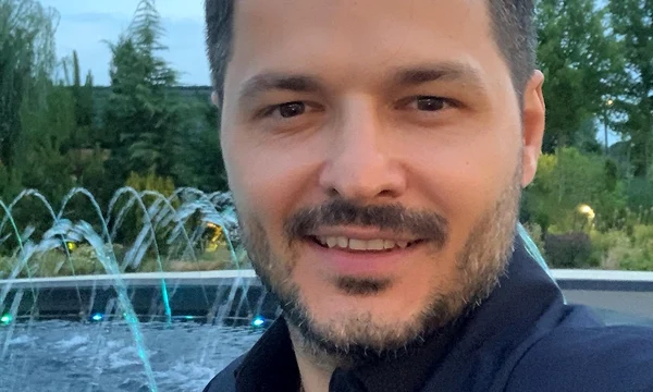 Liviu Vârciu  fb Liviu Vârciu jpg