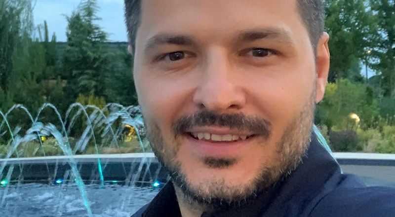 Liviu Vârciu  fb Liviu Vârciu jpg