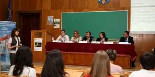 Evenimentul a fost găzduit de Colegiul Naţional „Mircea cel Bătrân“