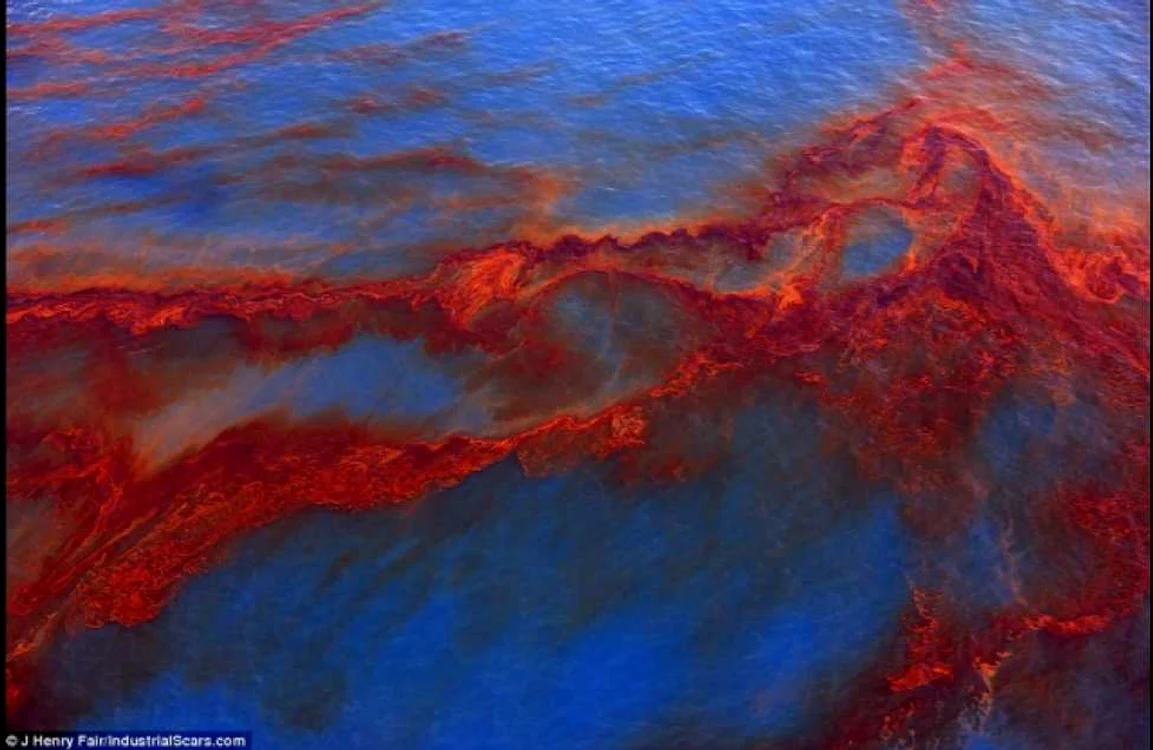 Imagini impresionante ale poluarii surprinse de un fotograf american