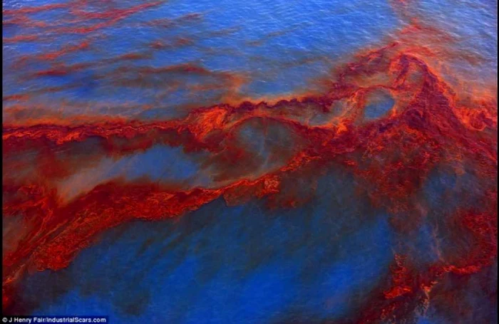 Imagini impresionante ale poluarii surprinse de un fotograf american