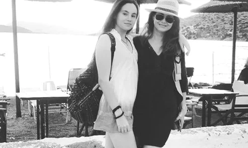 Corina Danila si fiica sa Rianna in vacanta in Grecia (5) jpeg